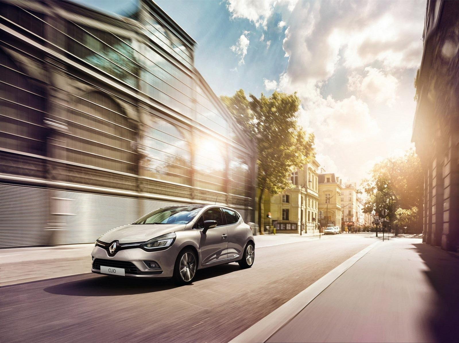 Renault CLIO Background HD Wallpapers 