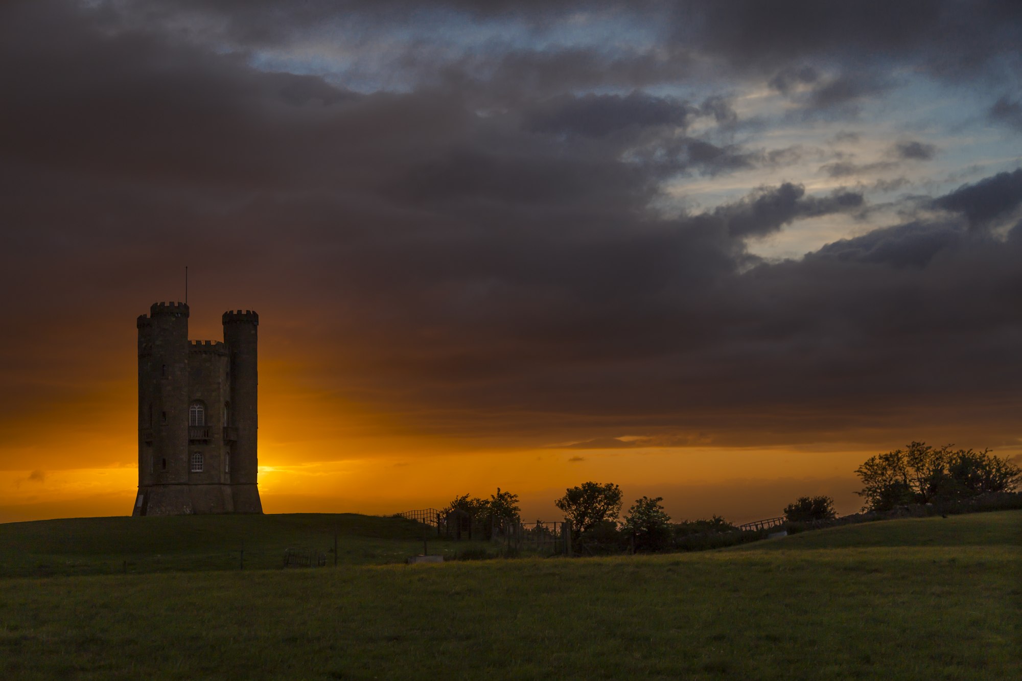 Broadway Tower Worcestershire Wallpaper 