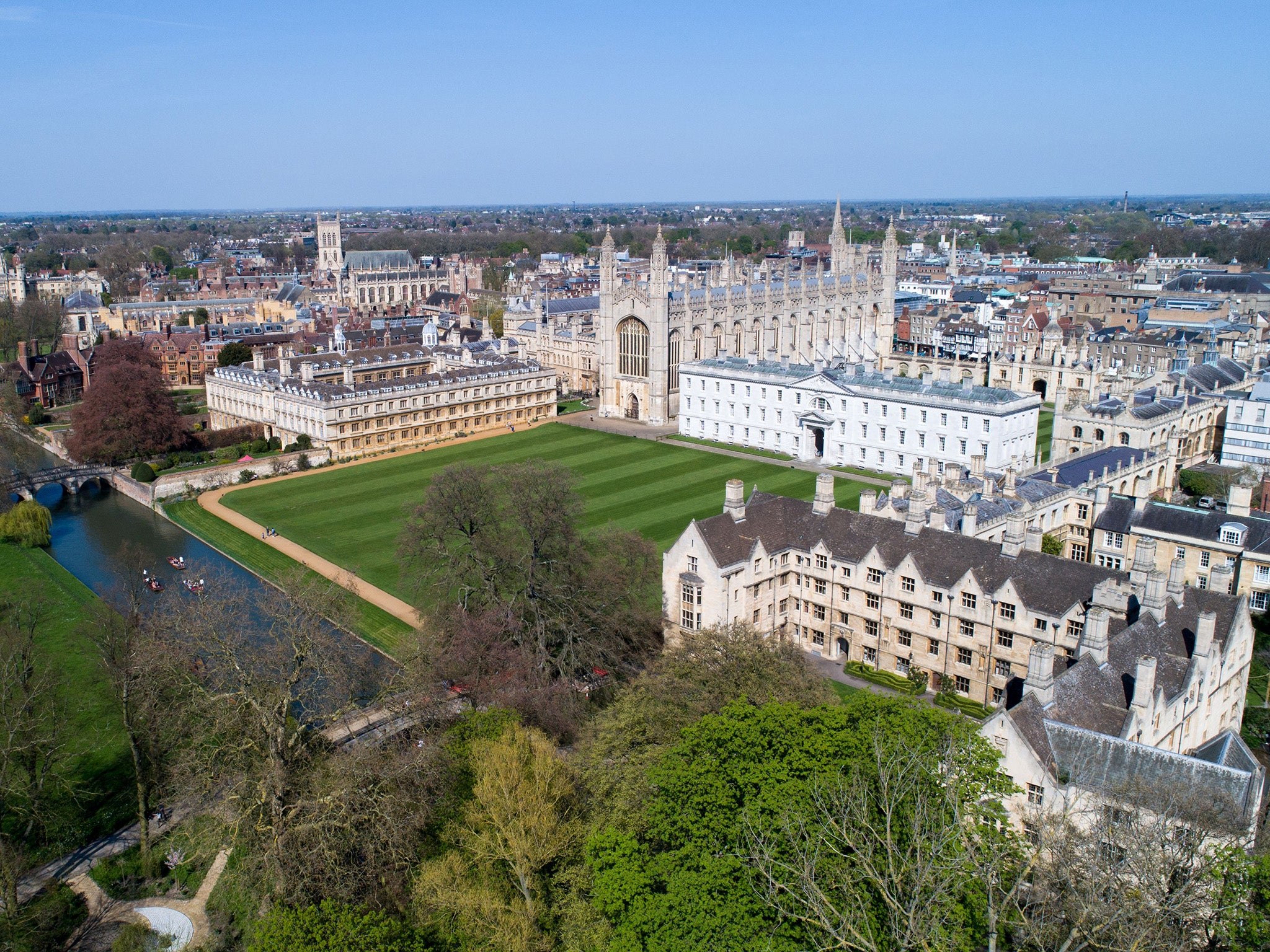 Cambridge university was founded. Кембриджский университет в Англии. Кембриджский университет Кембридж. Университеты Англии Кембридж университет. Университеты в Кембридже (1209 г..