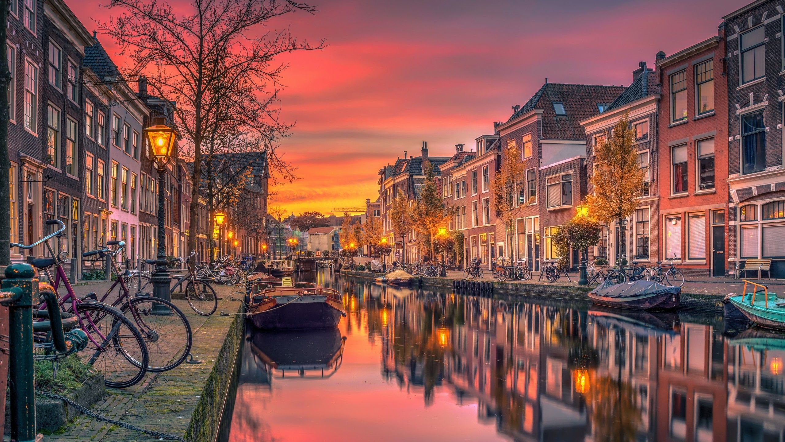 Canal Tourism Widescreen Wallpapers 