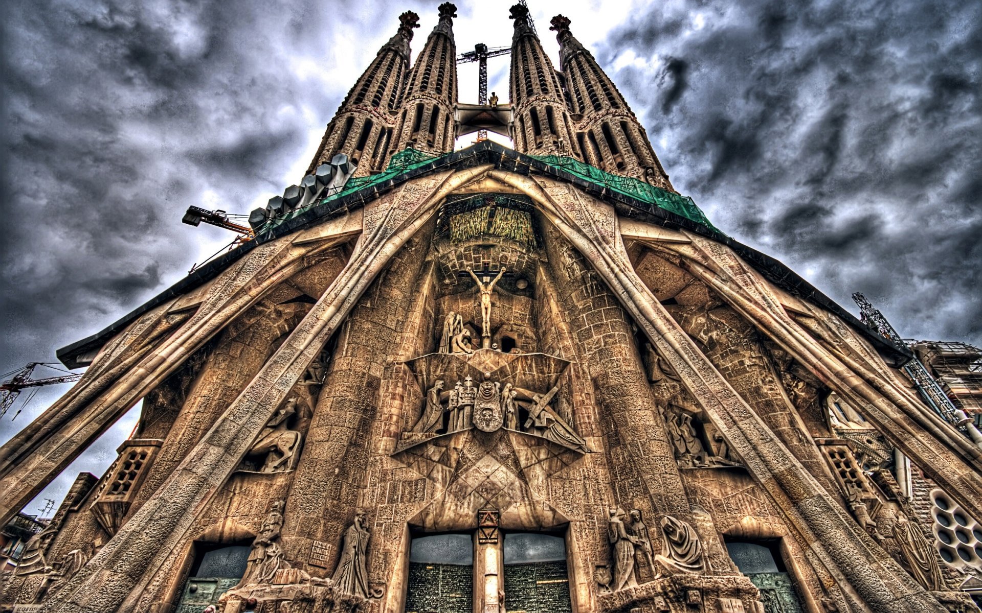 La Sagrada Familia Barcelona High Definition Wallpaper 