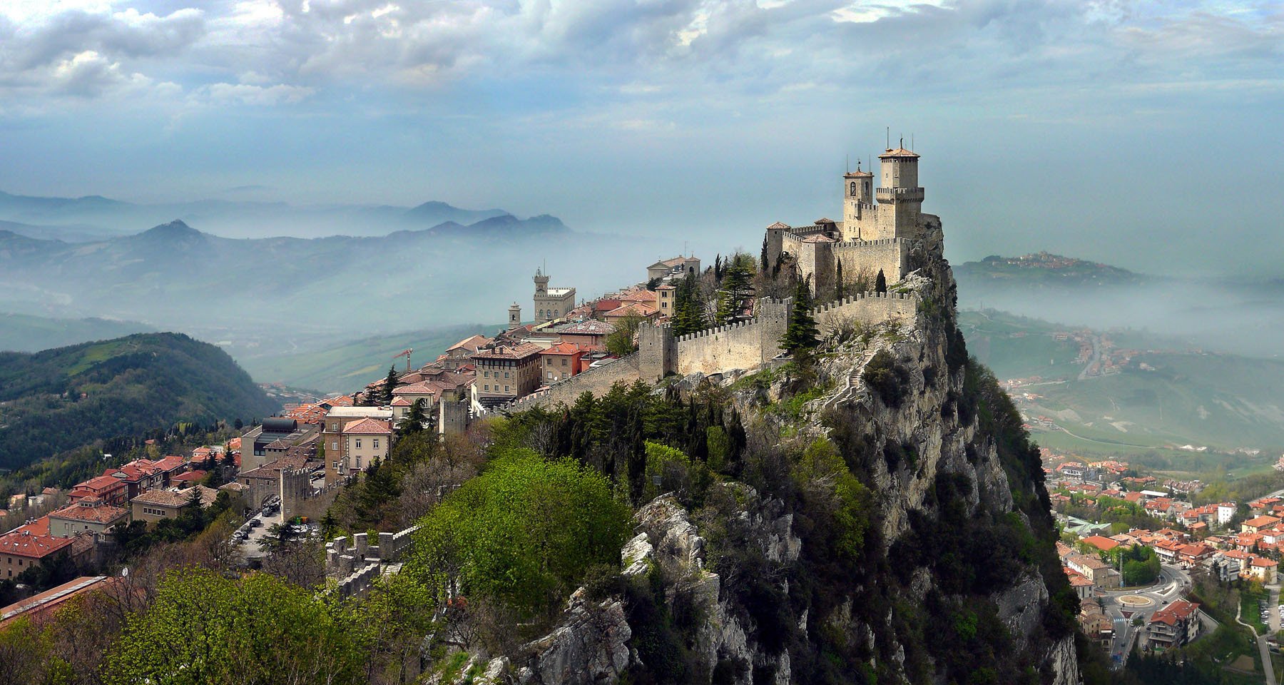 San Marino Mountain HD Wallpapers 