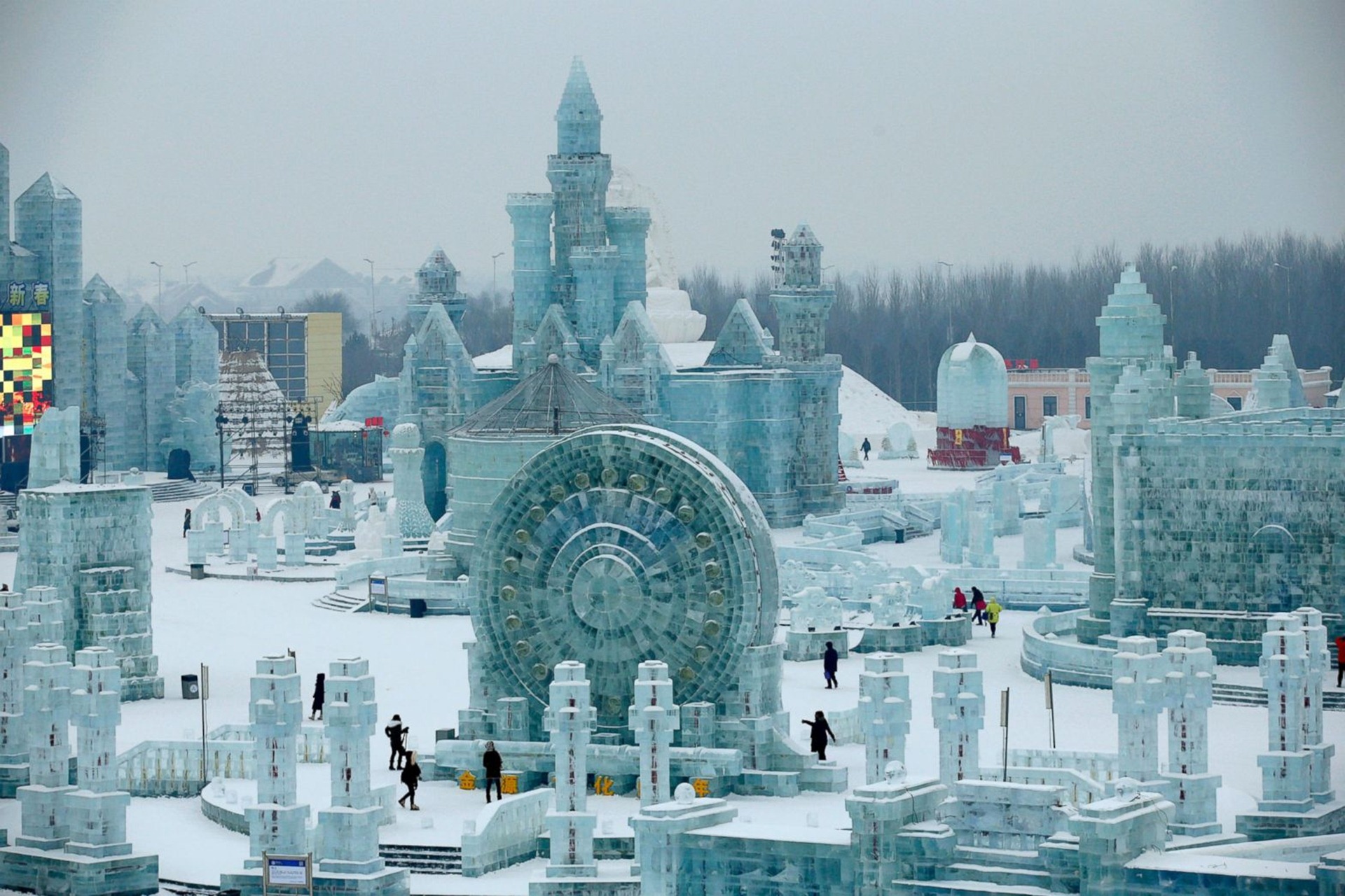 Harbin International Ice And Snow Sculpture Festival HD Wallpaper 