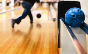 Bowling Latest Wallpapers 01035