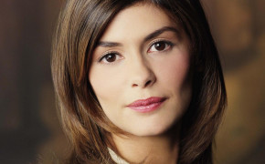 Audrey Tautou Cute Widescreen Wallpapers 100801