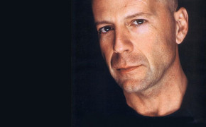 Bruce Willis Dashing Desktop Wallpaper 101088