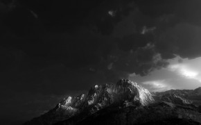 Black Mountain Night HD Desktop Wallpaper 117670