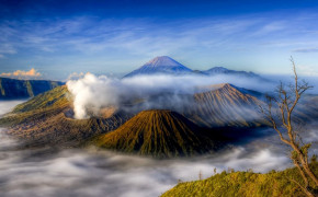 Mount Bromo Volcano HD Desktop Wallpaper 115950