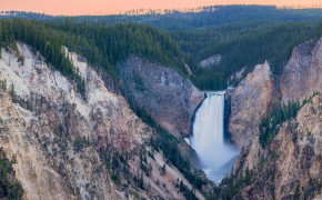 Yellowstone Falls Background Wallpaper 119622