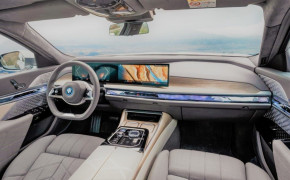 2023 BMW i7 Desktop Wallpaper