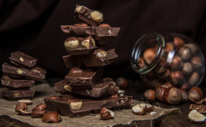 Chocolate Pyramid Nuts Wallpaper 12466