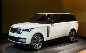 2024 Land Rover Range Rover EV Desktop Widescreen Wallpaper