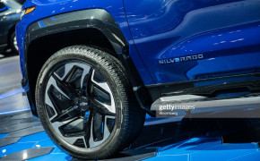 2024 Chevrolet Silverado EV Wallpapers Full HD