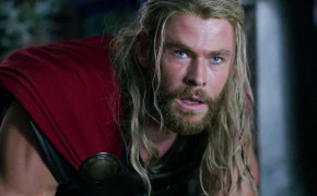 Chris Hemsworth In Thor Ragnarok Film Wallpaper 16172