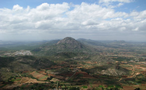 Large Nandi Hills Karnataka View Wallpaper