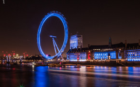 London Eye Ferris Wheel In London United Kingdom Wallpaper
