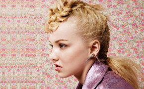 Dove Cameron Hairstyle 03235