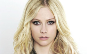 Avril Lavigne Widescreen Wallpapers 03447