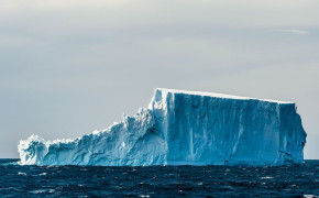 Iceberg Wallpaper 1332x850 67407