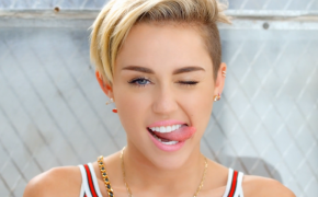 Miley Cyrus Widescreen Wallpapers 07066