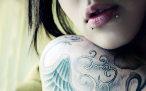 Piercing Girl Background Wallpapers 07125