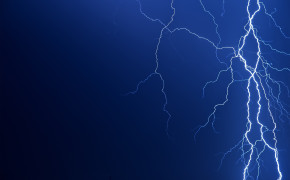 Blue Lightning Desktop Wallpaper 08260