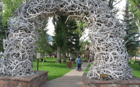 Antler Arch Tourism HD Wallpapers 96902