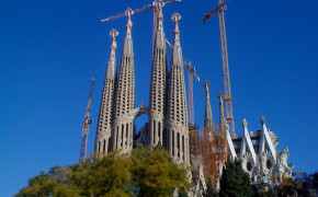 La Sagrada Familia Background Wallpaper 96079