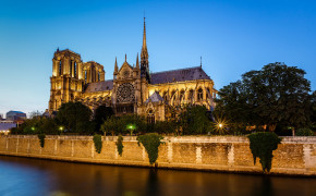 Notre Dame Cathedral HD Desktop Wallpaper 92500