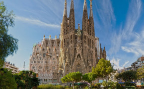 La Sagrada Familia Barcelona HD Desktop Wallpaper 96089