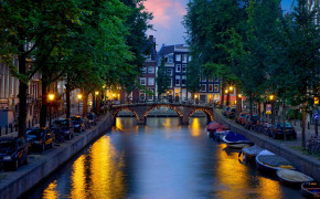 Canal Night Background Wallpaper 99079